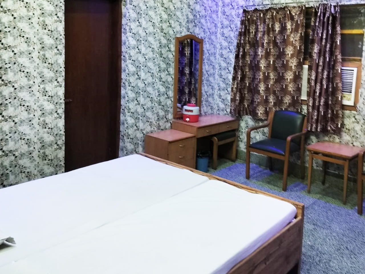 Deluxe-Room (Mid) at Seth Anandram Smriti Bhawan, Chitrakoot